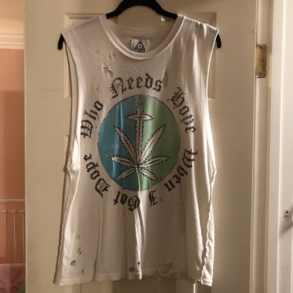 UNIF Who Needs Hope Tank